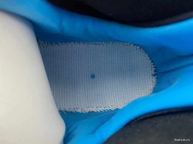 One Kick Air Powder Jordan FQ8992-101 9 Blue 0808